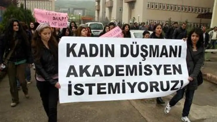 OMÜ'de yasak aşk için öğrenci eylemi