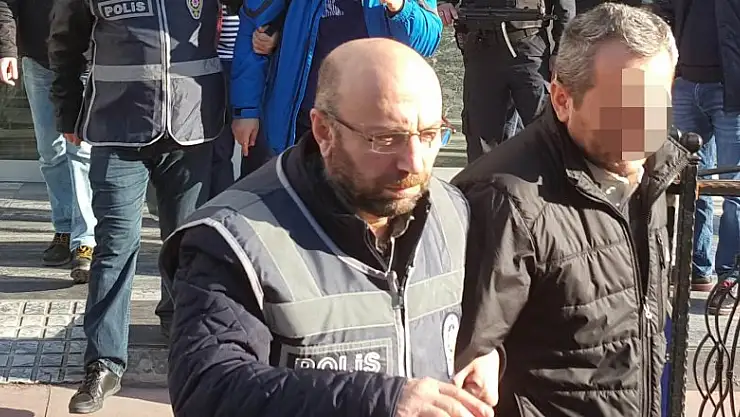 FETÖ'den gözaltına alınan 31 akademisyen adliyeye sevk edildi