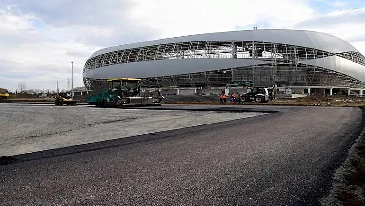 Yeni stadyumun yolu yapılıyor