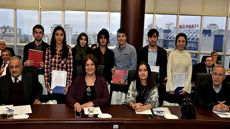 Rektör Bilgiç OMÜ birincilerini kutladı