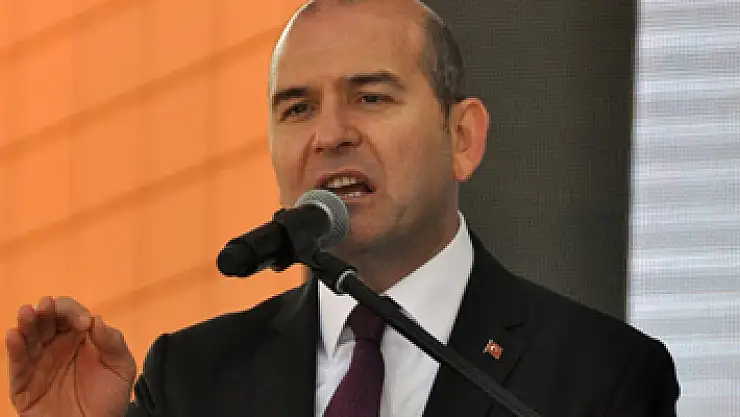 Soylu: 'Hayvan gibi yaşamaktan öteye geçebildiniz mi?'