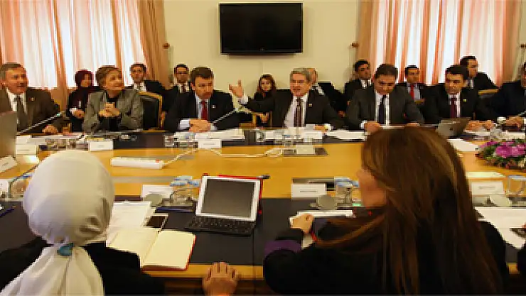 TBMM Darbe Komisyonu tartışmalı başladı