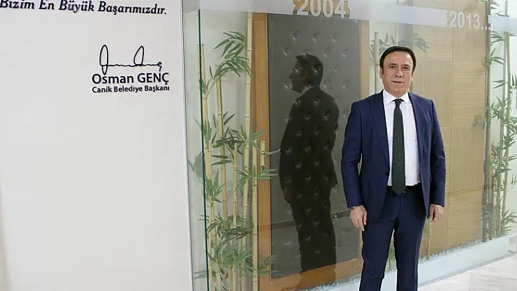  Makam kapısız başkan