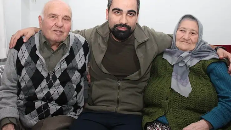 11 arkadaşını şehit veren gazi, baba ocağında