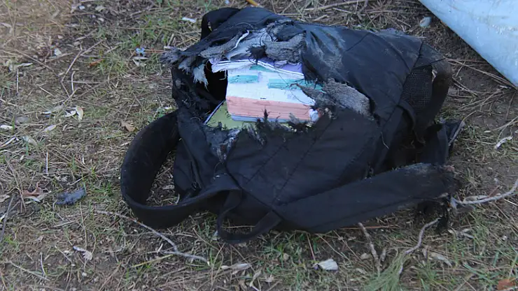 Şüpheli çantadan okul malzemesi çıktı