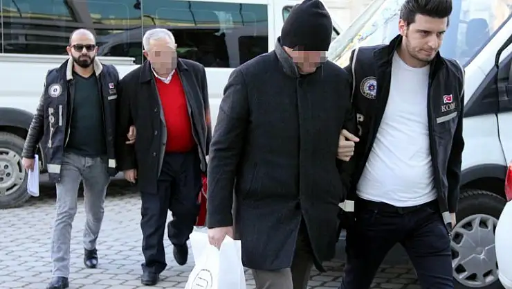 FETÖ'den gözaltına alınan 23 kişiden 5'i adliyede