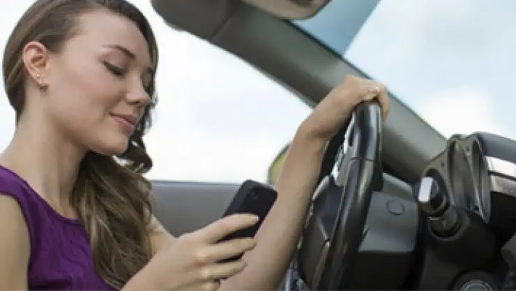Teknoloji sürücülerin dikkatini dağıtıyor