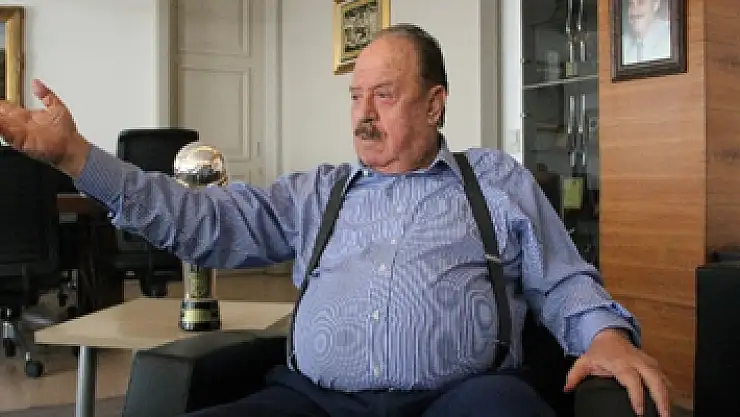 İlhan Cavcav hayatını kaybetti