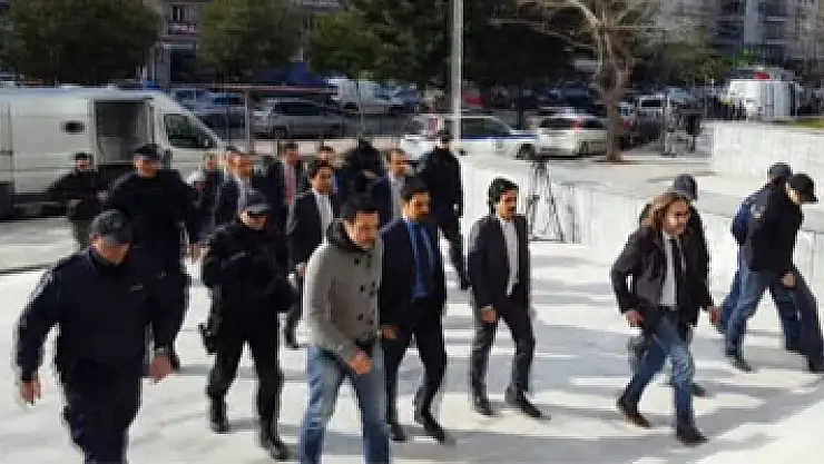 Bakanlık'tan Yunanistan'a kaçan darbecilerle ilgili flaş adım