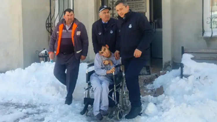 İlkadım Belediyesi engelli vatandaş için engel tanımadı