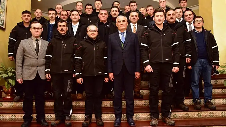 'GÜZEL BİR GELECEK UMUDU BİZLERİ AYAKTA TUTUYOR'