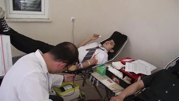 Ç.E.M.L, Kan Bağışı Kampanyası