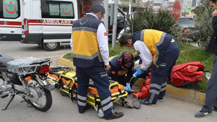 Yeni aldığı motosiklet ile kaza yapan sürücü yaralandı