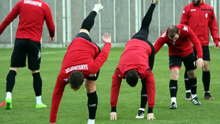 'İlk yarıdaki takım ile bu takım arasında dağlar kadar fark var'