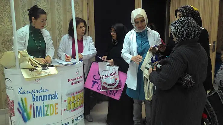 Canik'te halka ve öğrencilere kanser anlatılıyor