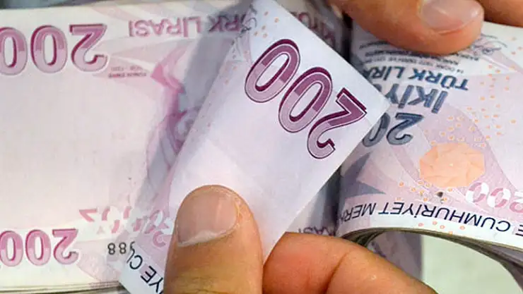 Staj yapana en az 421 TL