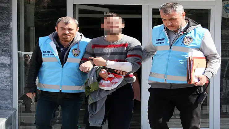 Önce tartıştığı kişiyi sonra da ağabeyini bıçakla yaraladı