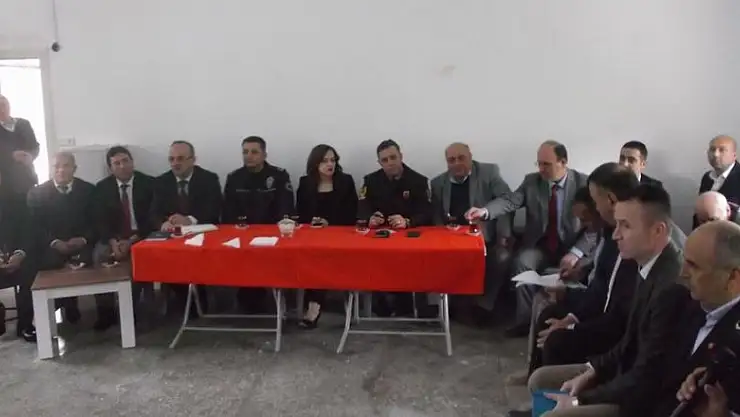 Salıpazarı'nde Muhtarlarla Buluşma toplantısı