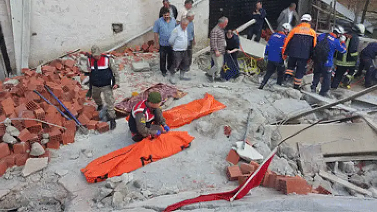 Samsun'da garaj inşaatı çöktü: 3 ölü