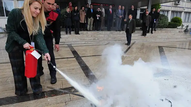  Büyükşehir Belediyesinde yangın tatbikatı