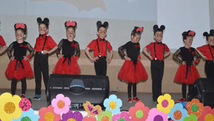 Bafra'da 23 Nisan Ulusal Egemenlik ve Çocuk Bayramı coşkuyla kutlandı