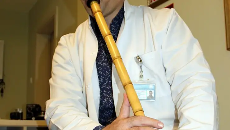 Hattat ve neyzen doktor