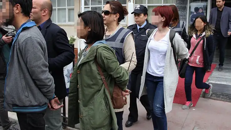 Samsun'da açlık grevine destek için eylem yapan 10 kişiye gözaltı