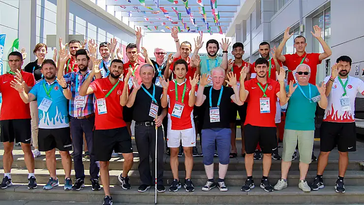 GÖRME ENGELLİ SPORCULARDAN DESTEK