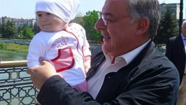 'Bakan Simav'a neden gitmiyor?'