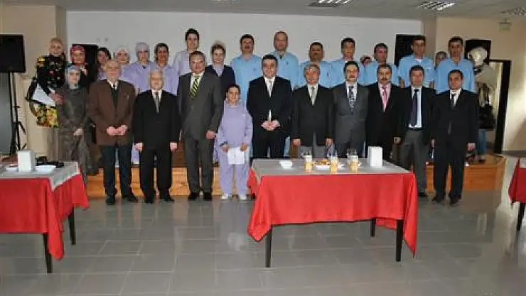 Kursiyerler belgelerini aldı