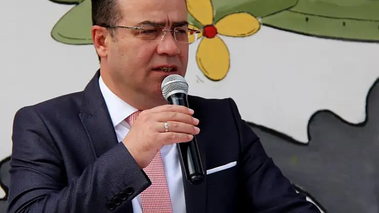 Başkan Taşçı: 'Ülkesine sevdalı çocuklar yetiştirmeliyiz'