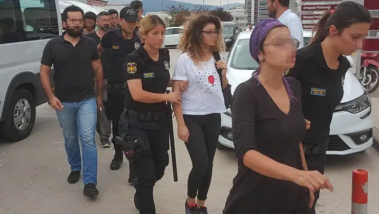  Samsun'da izinsiz eyleme 5 gözaltı