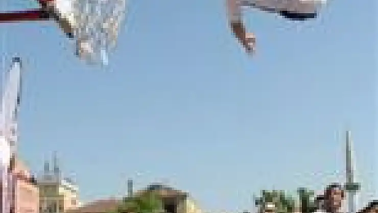 Uçan basketçiler büyüledi