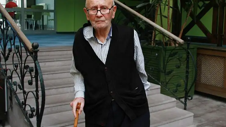 Asırlık çınar huzurevinde