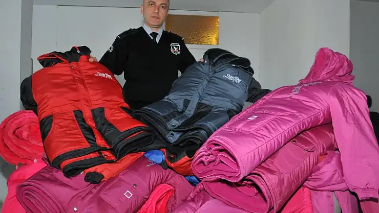 Samsun TSO'dan öğrencilere giysi yardımı
