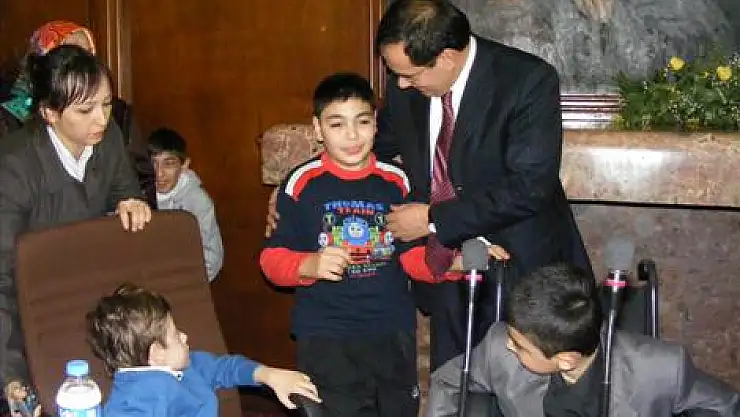 Engelli öğrenvilerden Ankara çıkartması