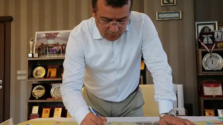 Taşçı: '2018'de dev projeleri vatandaşlarımızla buluşturacağız' 