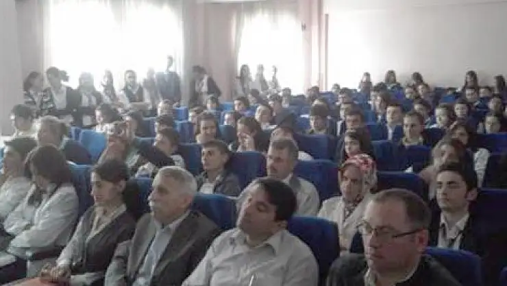 Ç.L' de Necip Fazıl anıldı…