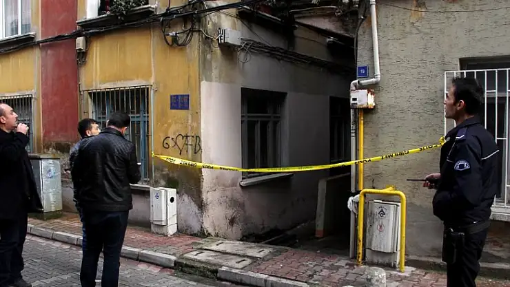 Evinin önünde ölü bulundu