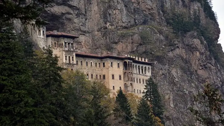 Sümela Manastırı'nı ABD askerleri yağmalamış