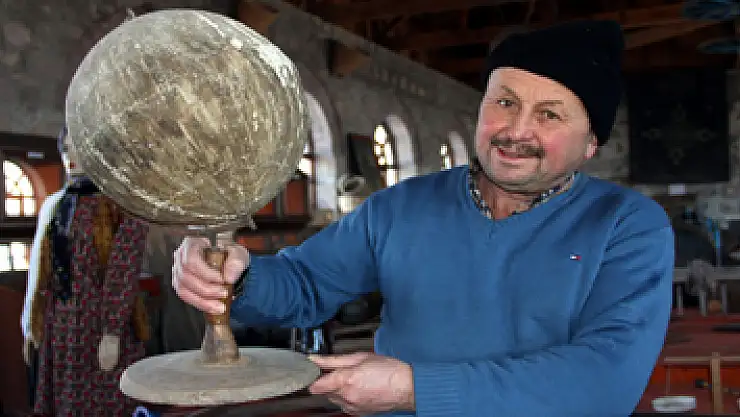 Bal kabağından yapılan dünya küresi bulundu