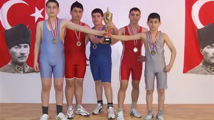 Soydal, 'Okulu Erzincan'da temsil edecek