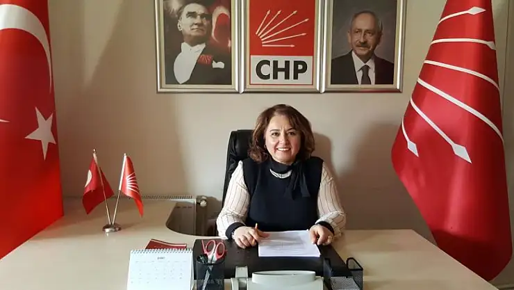 CHP'Lİ KADINLARDAN ÇAYKUR MÜDÜRÜ'NE TEPKİ