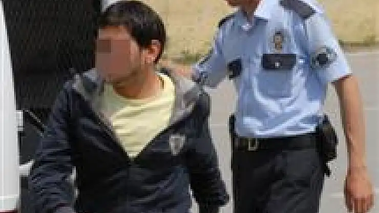 Bıçakla yaralamaya gözaltı