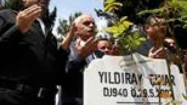 Yıldıray Çınar Anıldı