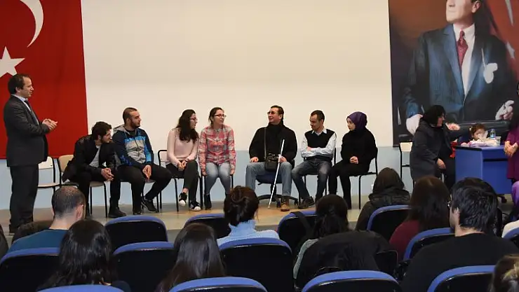Tıp öğrencilerine 'Engelli Olmak' konulu deneyim paylaşımı 