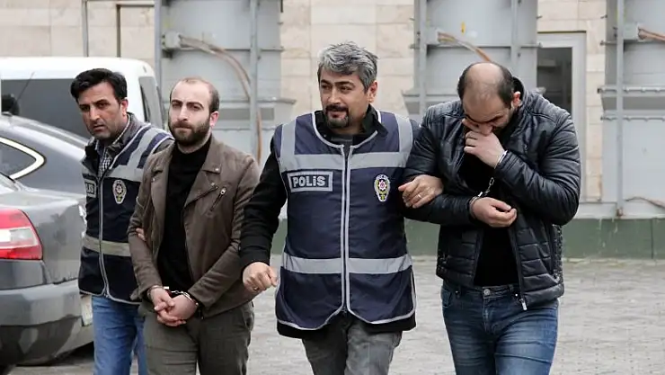 Samsun'da 2 iş yerini soyan hırsızlar yakalandı 