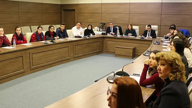 SAĞLIK'TA DİL KURSU ve KÜLTÜR HAZIRLIĞI ÇALIŞMALARI BAŞLADI