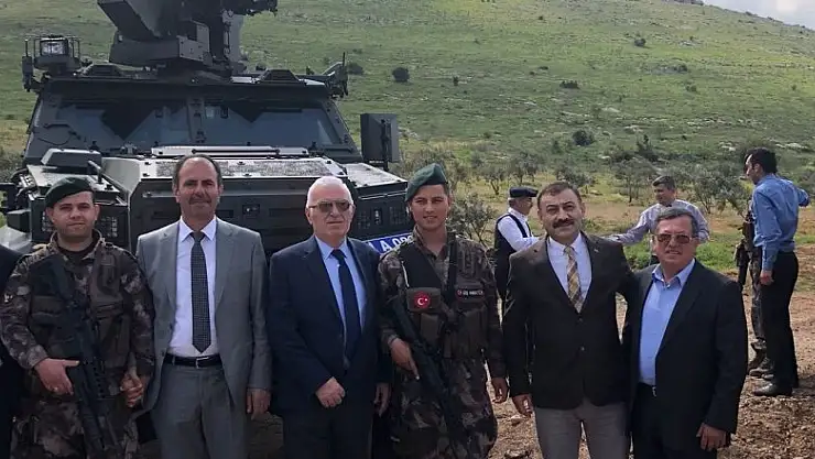 Metin Sinecek: 'Sınırda savaş izleri yok' 