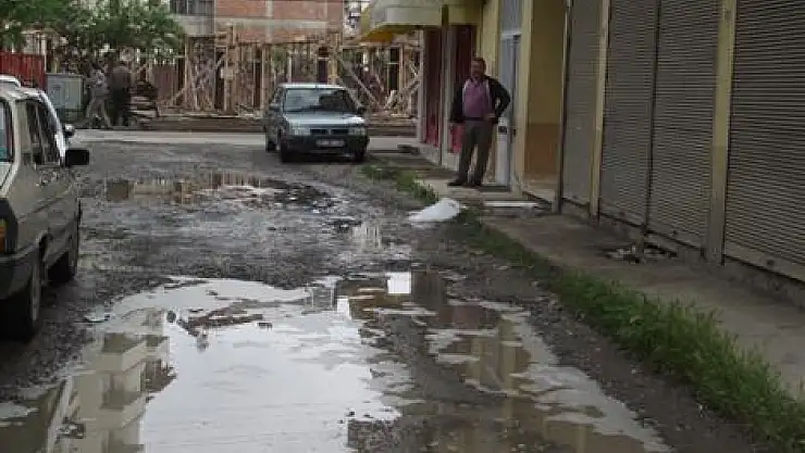 Başkan bir kez gelsin yeter!..